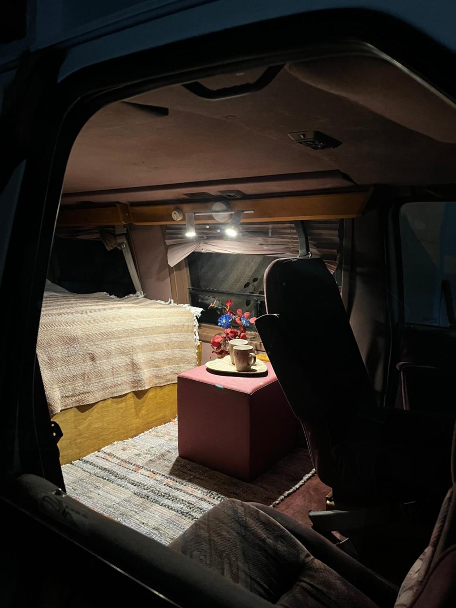 Urban Van Glamping Riga Bagian luar foto